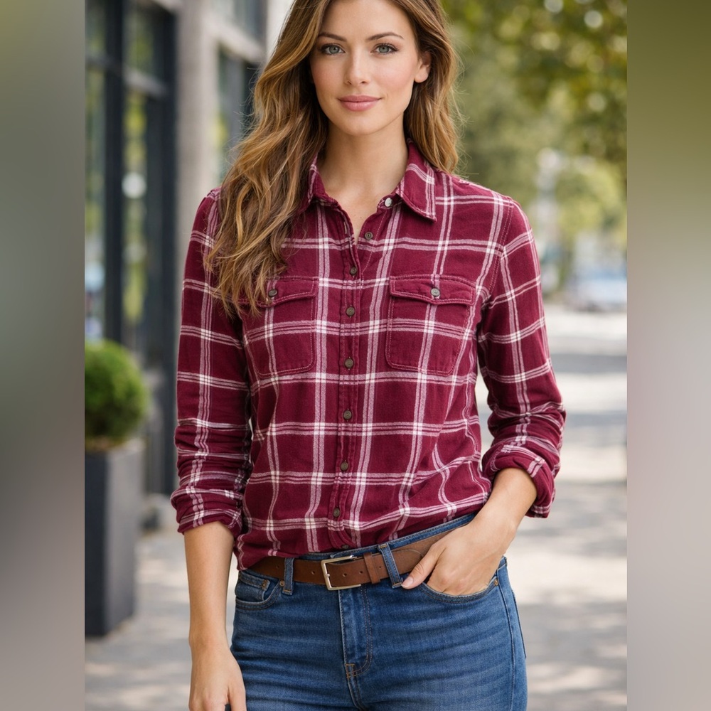 St. John’s Bay maroon and white plaid button down long sleeve shirt size small